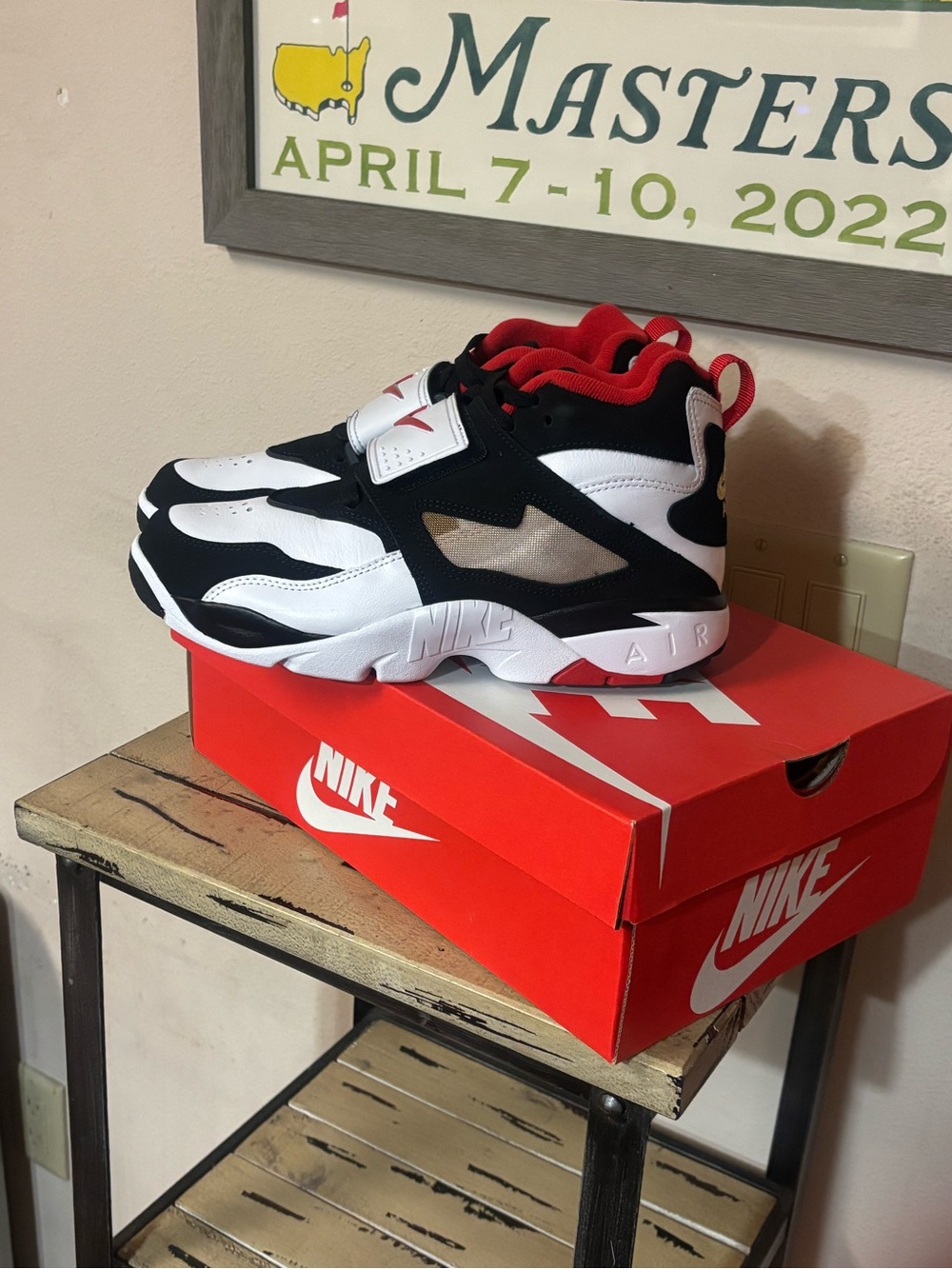 Men's Nike Air Diamond Turf (49ers) - NWT (Size 7.5)